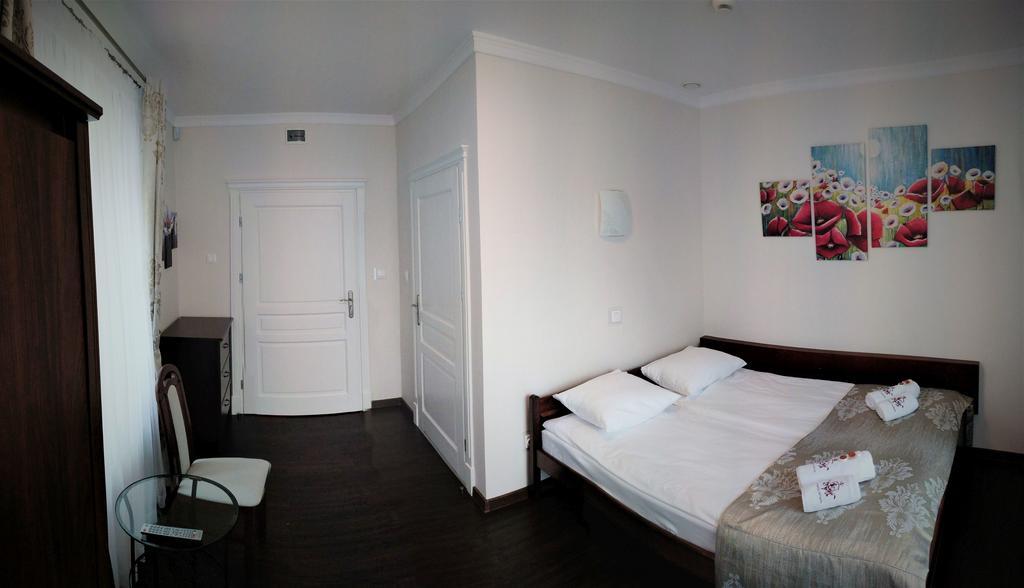 Willa Różana - Apartamenty i Pokoje Gościnne Sandomierz Exterior foto
