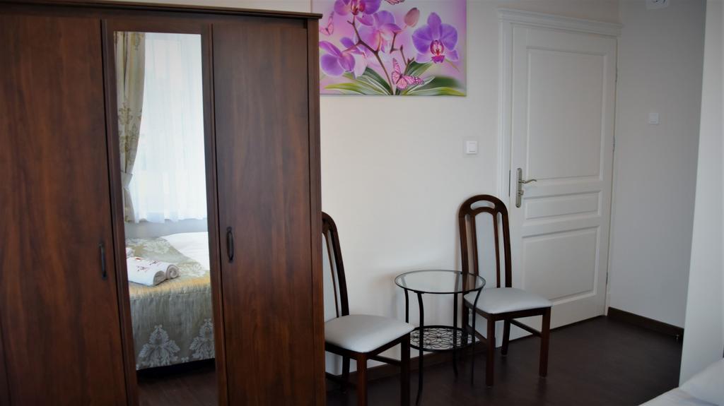 Willa Różana - Apartamenty i Pokoje Gościnne Sandomierz Exterior foto