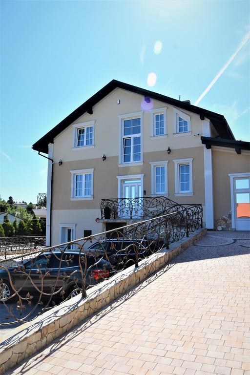 Willa Różana - Apartamenty i Pokoje Gościnne Sandomierz Exterior foto